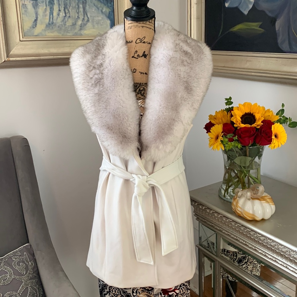 WHBM white gray faux fox fur belted vest sold out glamorous S M 6 8 Must have!
